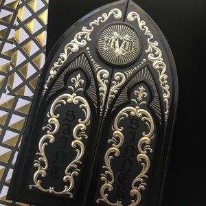 KVD Saint & Sinner Palette 💯 auth!!